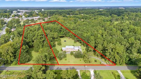 Photo of 2 N Timberly Lane, Burgaw, NC 28425 (MLS # 100526556)