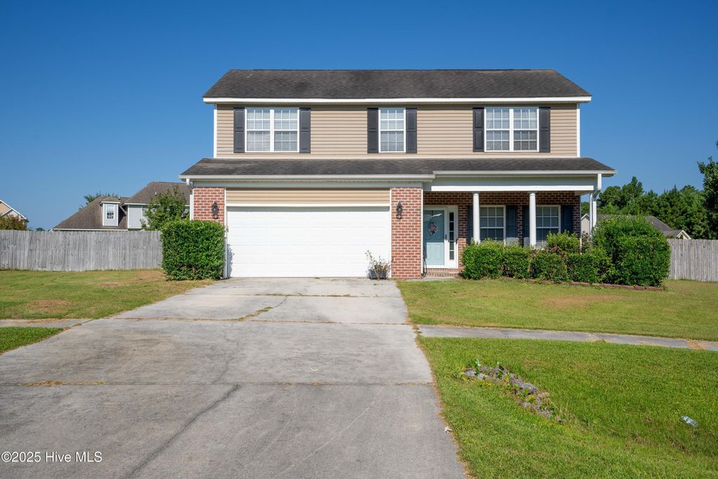 Photo of 417 Little Creek Court, Jacksonville, NC 28546 (MLS # 100529647)