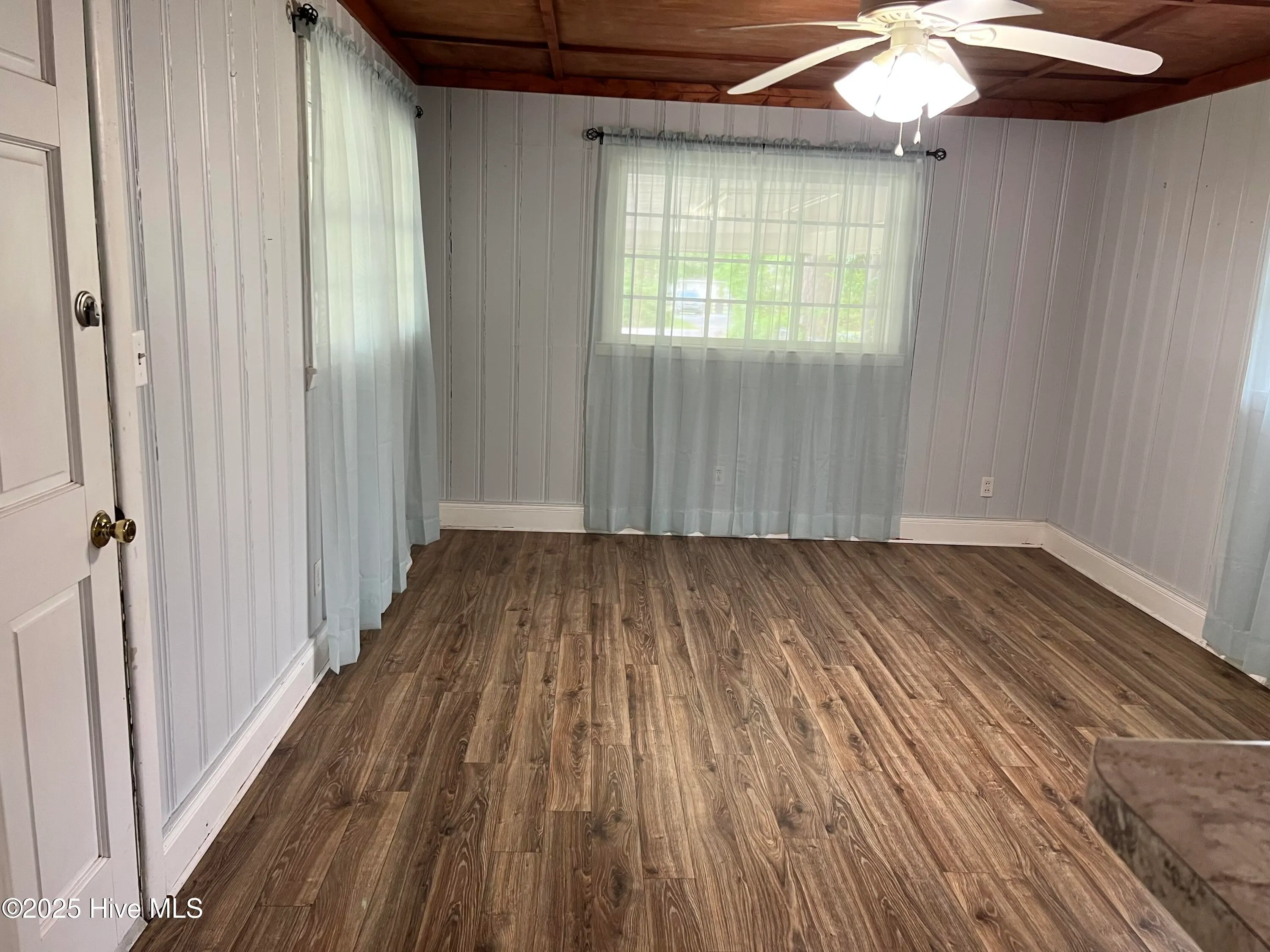 Wallace, North Carolina 28466, United States, 2 Bedrooms Bedrooms, ,1 BathroomBathrooms,Residential,Pending,126755