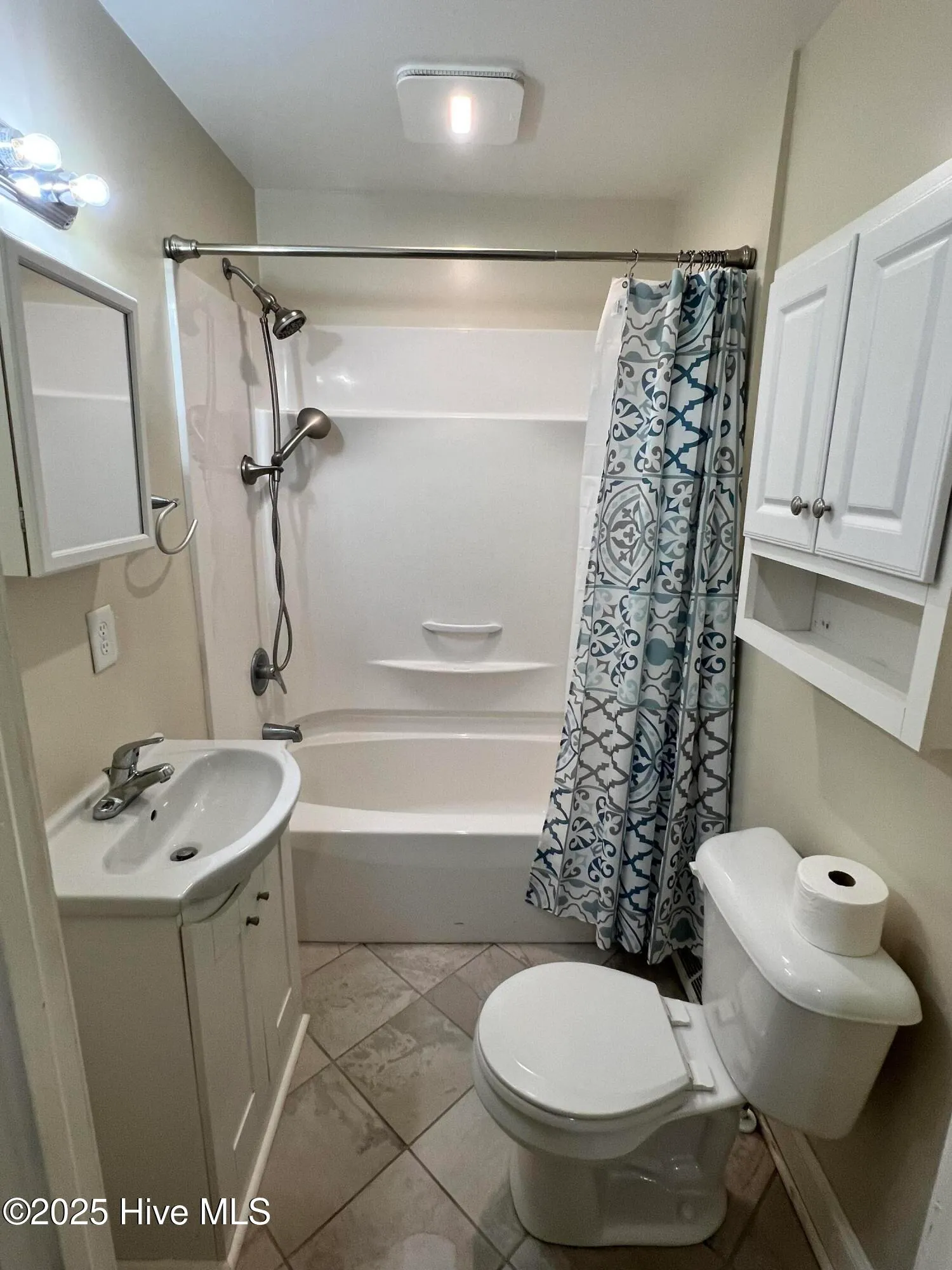 Wallace, North Carolina 28466, United States, 2 Bedrooms Bedrooms, ,1 BathroomBathrooms,Residential,Pending,126755