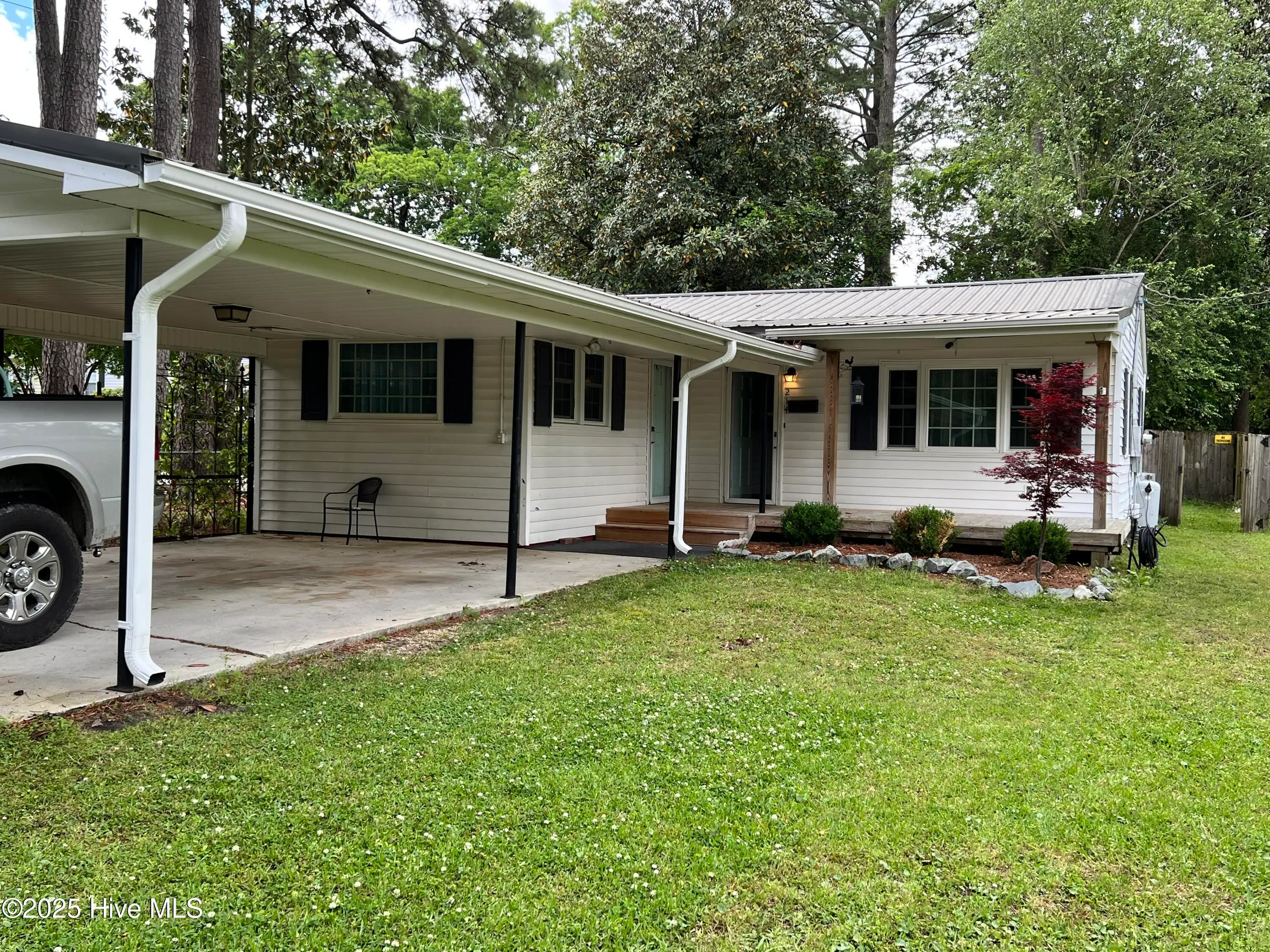 Wallace, North Carolina 28466, United States, 2 Bedrooms Bedrooms, ,1 BathroomBathrooms,Residential,Pending,126755