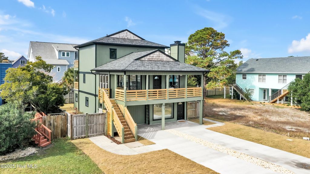 Photo of 917 Riptide Lane, Carolina Beach, NC 28428 (MLS # 100542727)