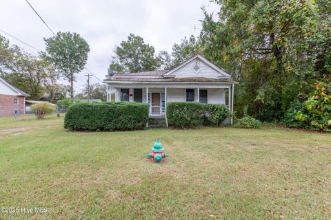 Photo of 723 Bradley Avenue, Tarboro, NC 27886 (MLS # 100536587)