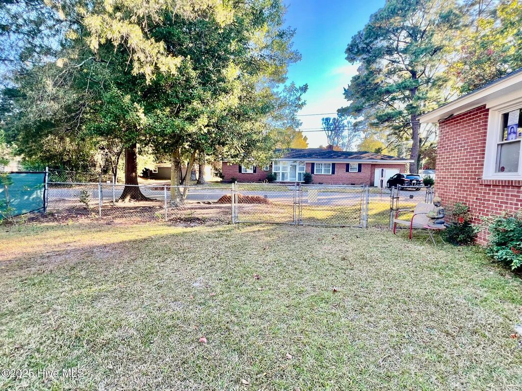 Photo of 318 S Leslie Street, Goldsboro, NC 27530 (MLS # 100537591)