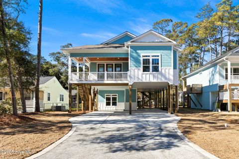 A home in Oak Island