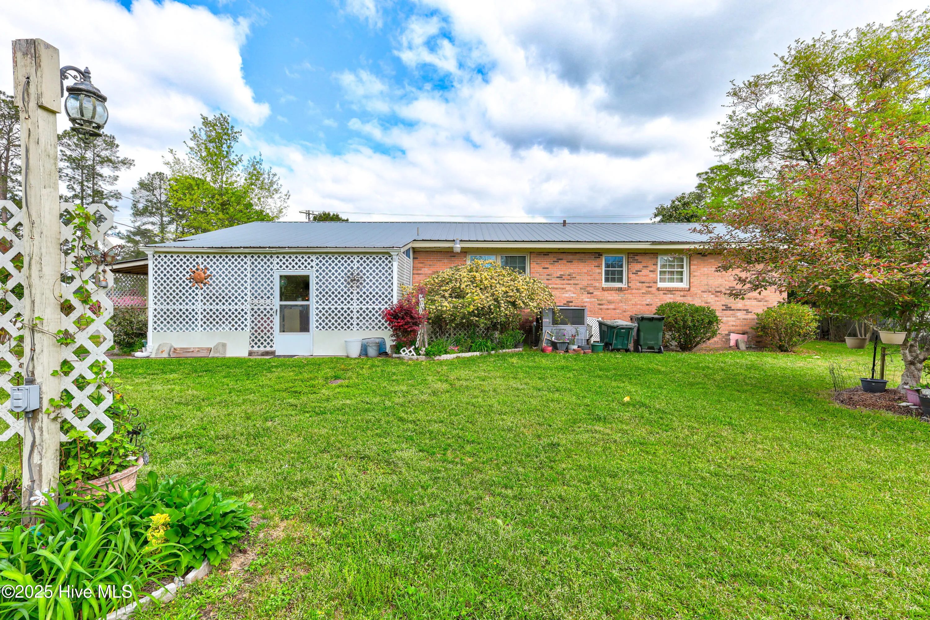 Wallace, North Carolina 28466, United States, 3 Bedrooms Bedrooms, ,2 BathroomsBathrooms,Residential,Active,109642