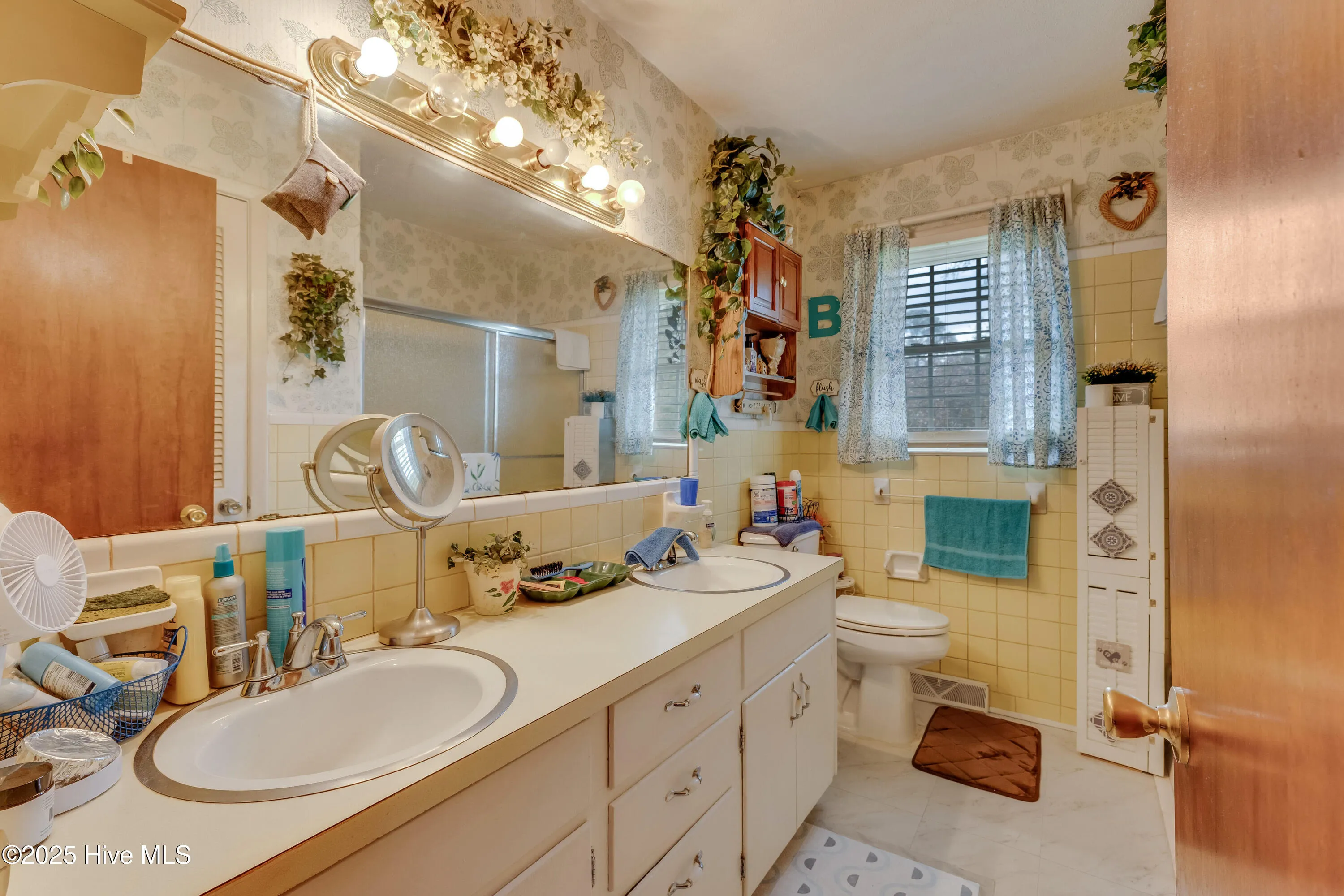 Wallace, North Carolina 28466, United States, 3 Bedrooms Bedrooms, ,2 BathroomsBathrooms,Residential,Active,109642