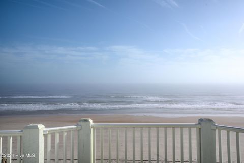 A home in North Topsail Beach