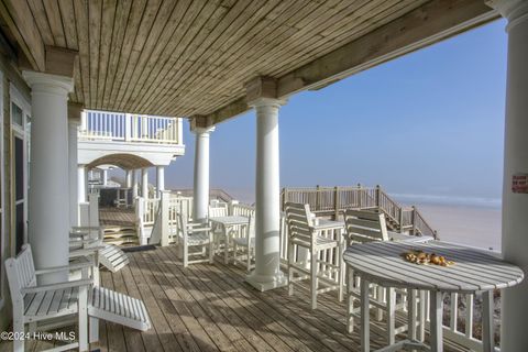 A home in North Topsail Beach