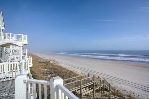 A home in North Topsail Beach