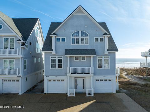 A home in North Topsail Beach