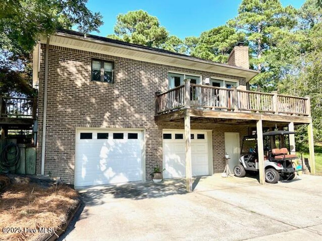 Photo of 33 Morgan Wood Estates Drive, Elizabethtown, NC 28337 (MLS # 100527251)