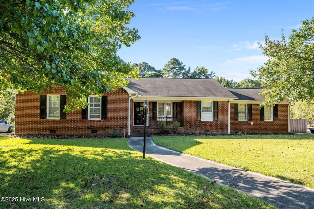Photo of 407 Cedarhurst Road, Greenville, NC 27834 (MLS # 100537872)