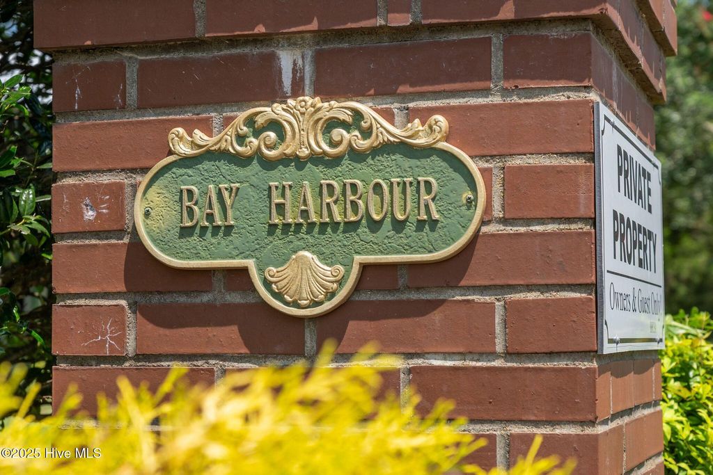 Photo of 400 Island Drive, Chocowinity, NC 27817 (MLS # 100523231)