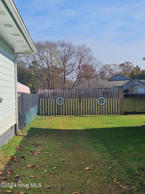 A home in Elizabeth City