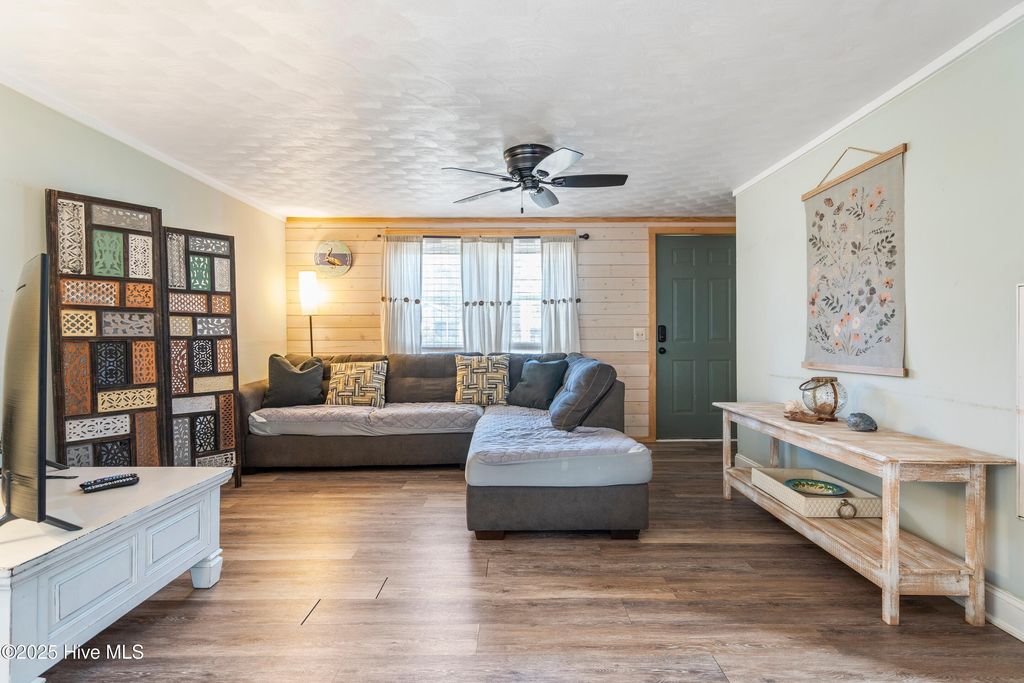 Photo of 314 NE 75th Street, Oak Island, NC 28465 (MLS # 100535367)