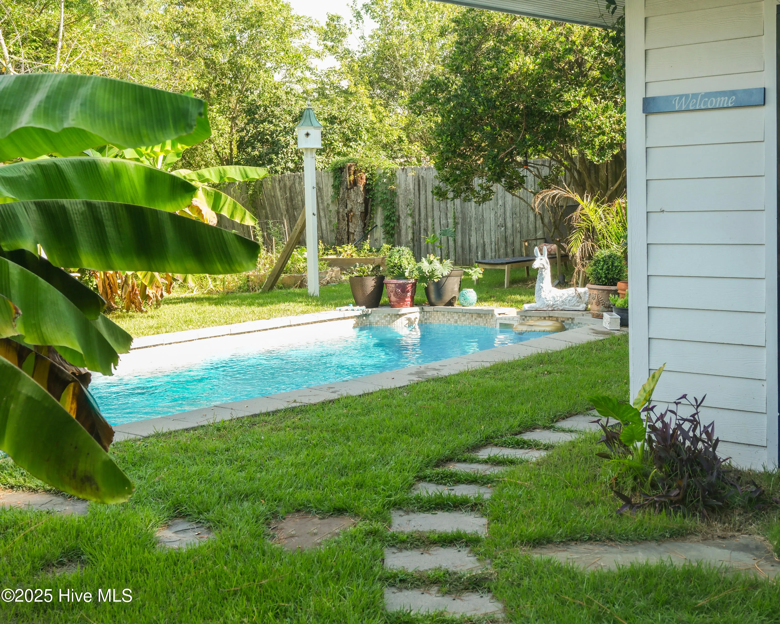 Wilmington, North Carolina 28403, United States, 3 Bedrooms Bedrooms, ,3 BathroomsBathrooms,Residential,Pending,192721