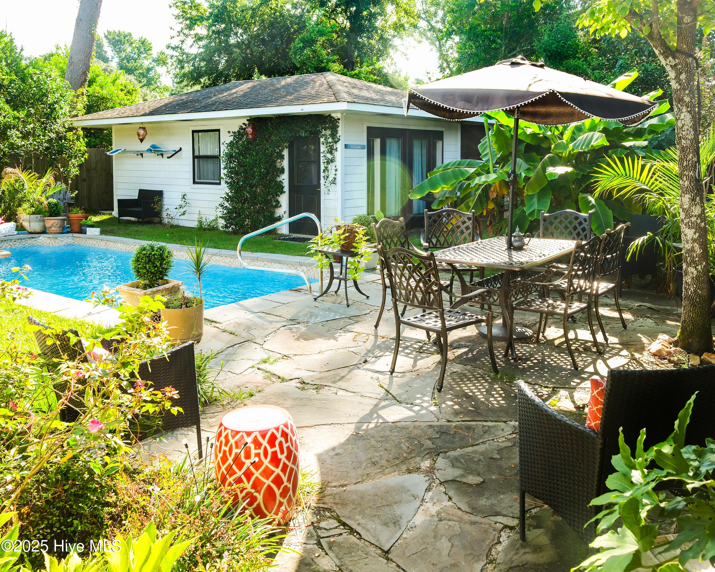 Wilmington, North Carolina 28403, United States, 3 Bedrooms Bedrooms, ,3 BathroomsBathrooms,Residential,Pending,192721