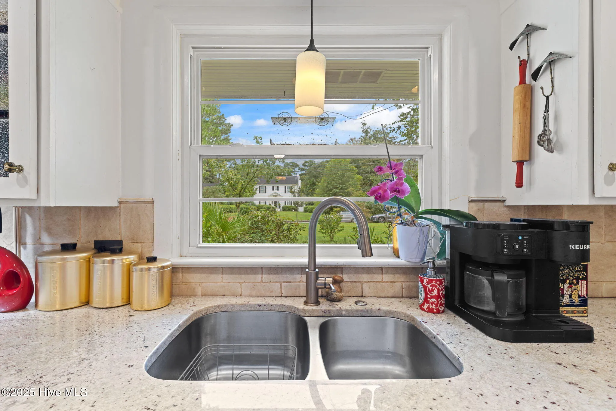 Wilmington, North Carolina 28403, United States, 3 Bedrooms Bedrooms, ,3 BathroomsBathrooms,Residential,Pending,192721