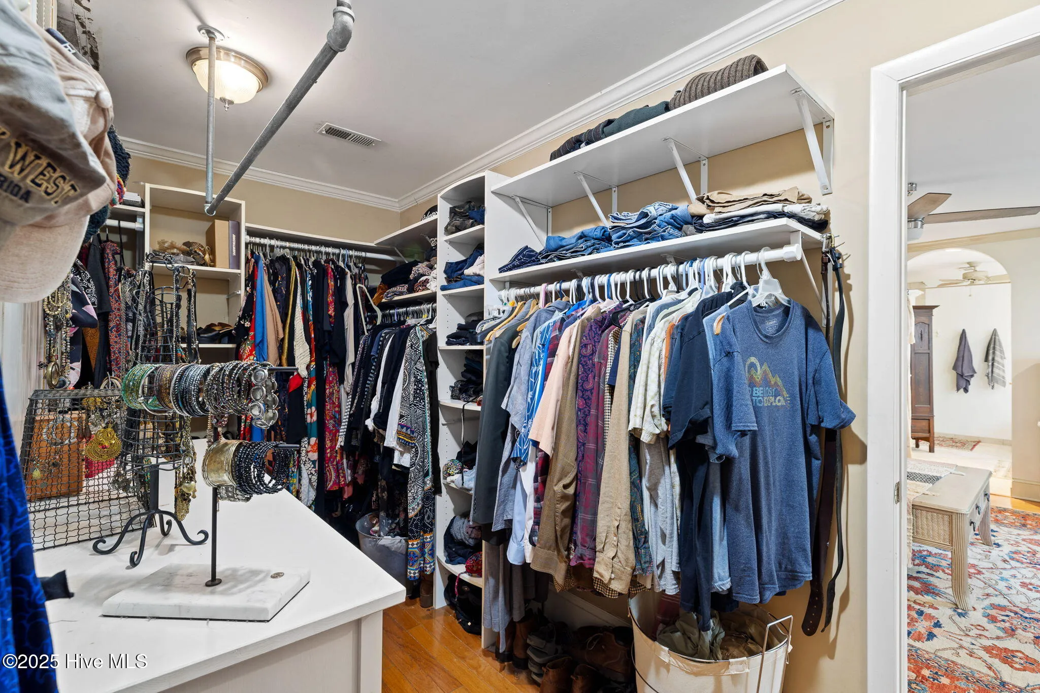 Wilmington, North Carolina 28403, United States, 3 Bedrooms Bedrooms, ,3 BathroomsBathrooms,Residential,Pending,192721