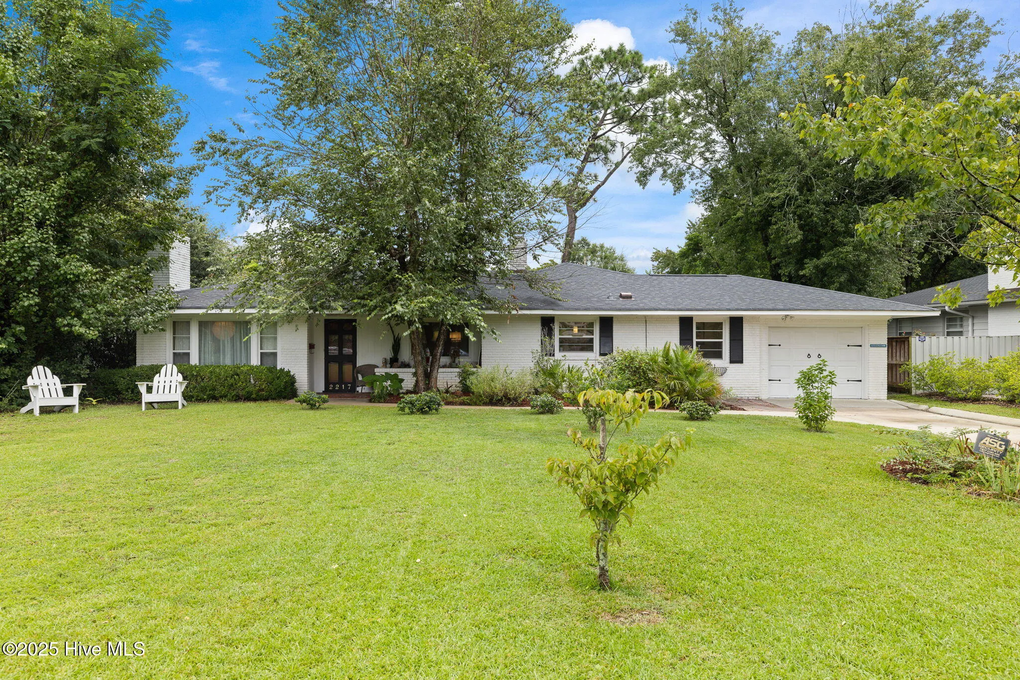 Wilmington, North Carolina 28403, United States, 3 Bedrooms Bedrooms, ,3 BathroomsBathrooms,Residential,Pending,192721