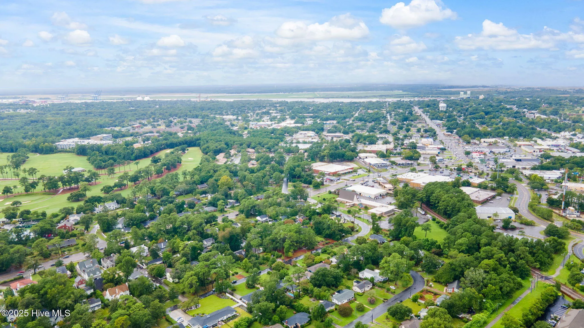 Wilmington, North Carolina 28403, United States, 3 Bedrooms Bedrooms, ,3 BathroomsBathrooms,Residential,Pending,192721