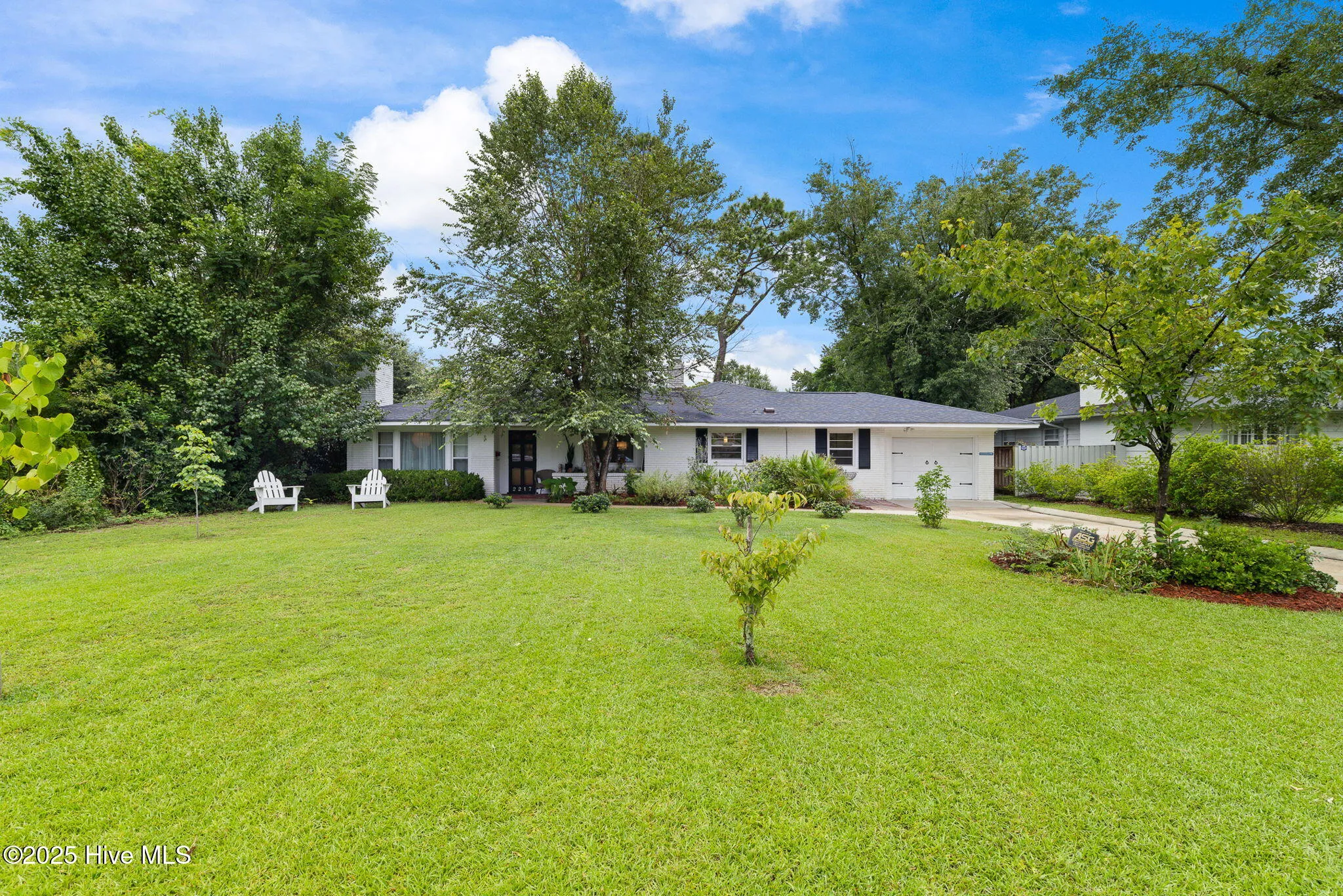 Wilmington, North Carolina 28403, United States, 3 Bedrooms Bedrooms, ,3 BathroomsBathrooms,Residential,Pending,192721