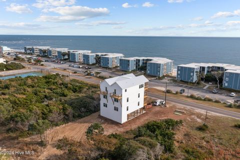 A home in North Topsail Beach