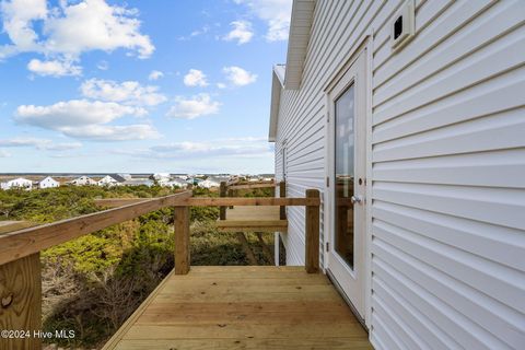 A home in North Topsail Beach