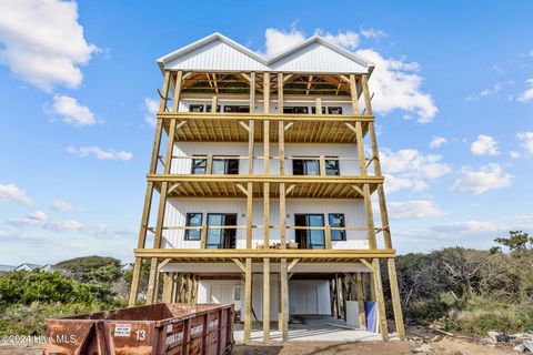 A home in North Topsail Beach