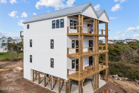 A home in North Topsail Beach