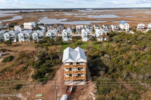 A home in North Topsail Beach