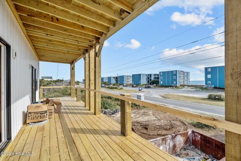 A home in North Topsail Beach