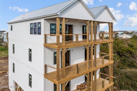 A home in North Topsail Beach