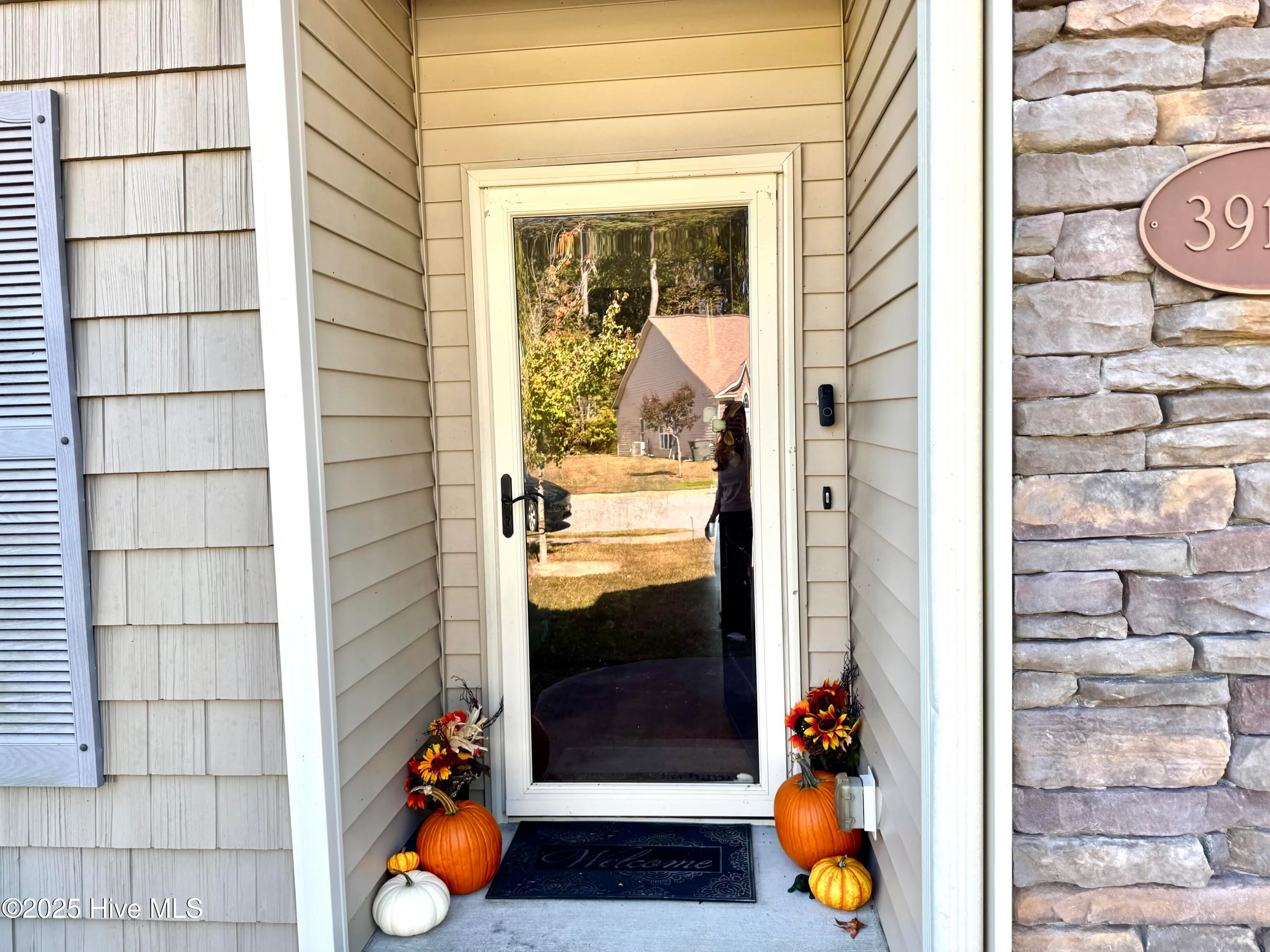 Greenville, North Carolina 27834, United States, 3 Bedrooms Bedrooms, ,2 BathroomsBathrooms,Residential,Active,232120