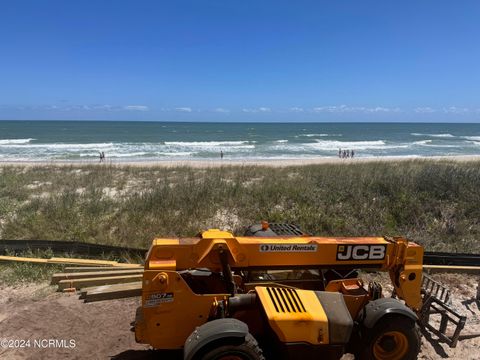 A home in North Topsail Beach