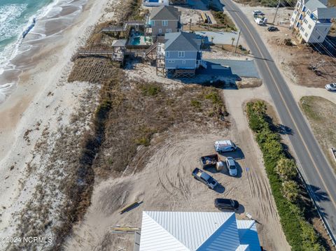 A home in North Topsail Beach