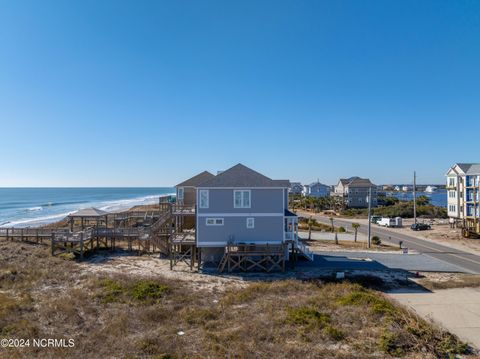 A home in North Topsail Beach