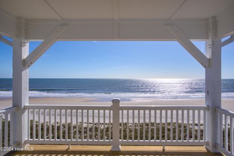 A home in North Topsail Beach