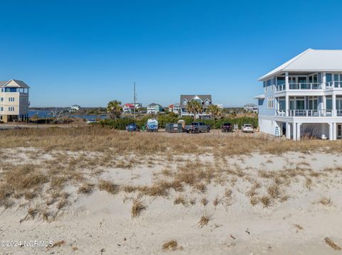 A home in North Topsail Beach