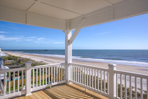 A home in North Topsail Beach