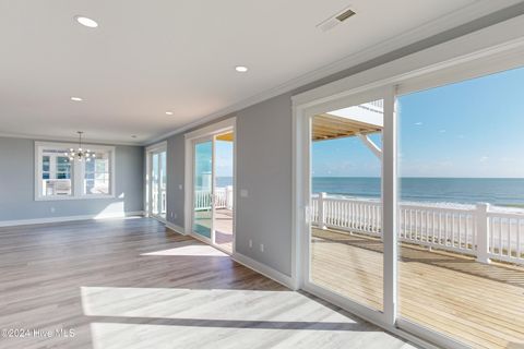 A home in North Topsail Beach