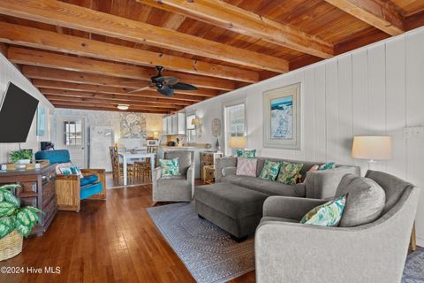 A home in Oak Island