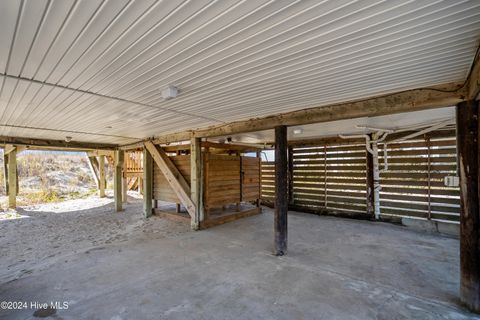 A home in Oak Island