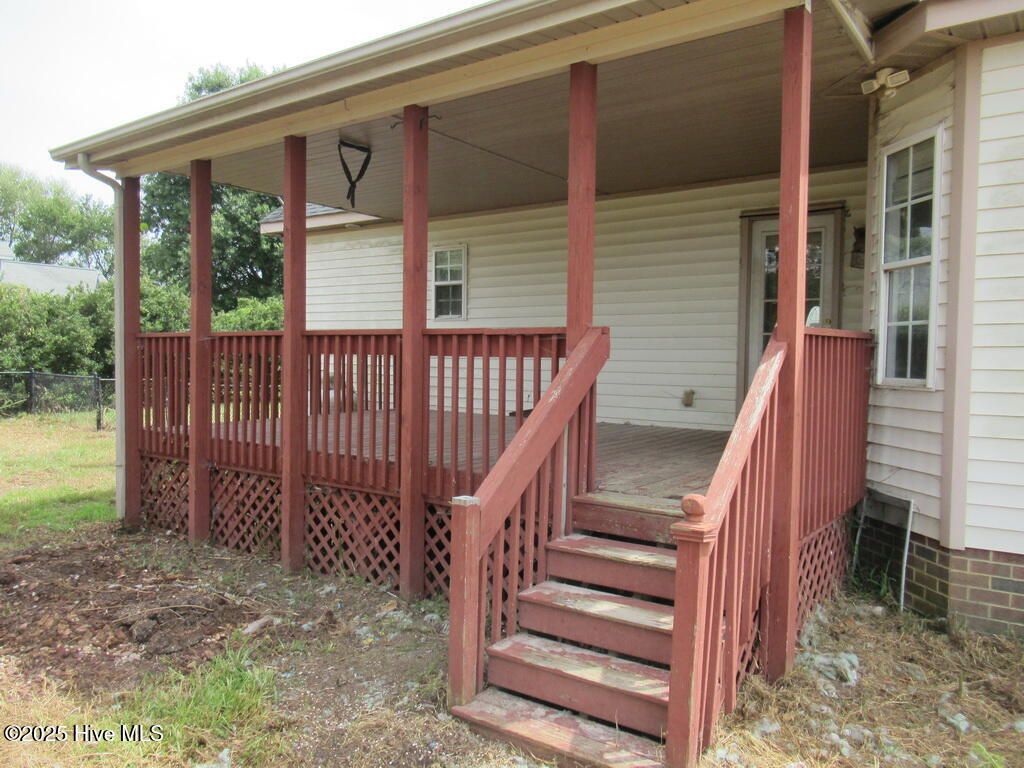 Photo of 201 Heron Drive, Goldsboro, NC 27534 (MLS # 100537379)
