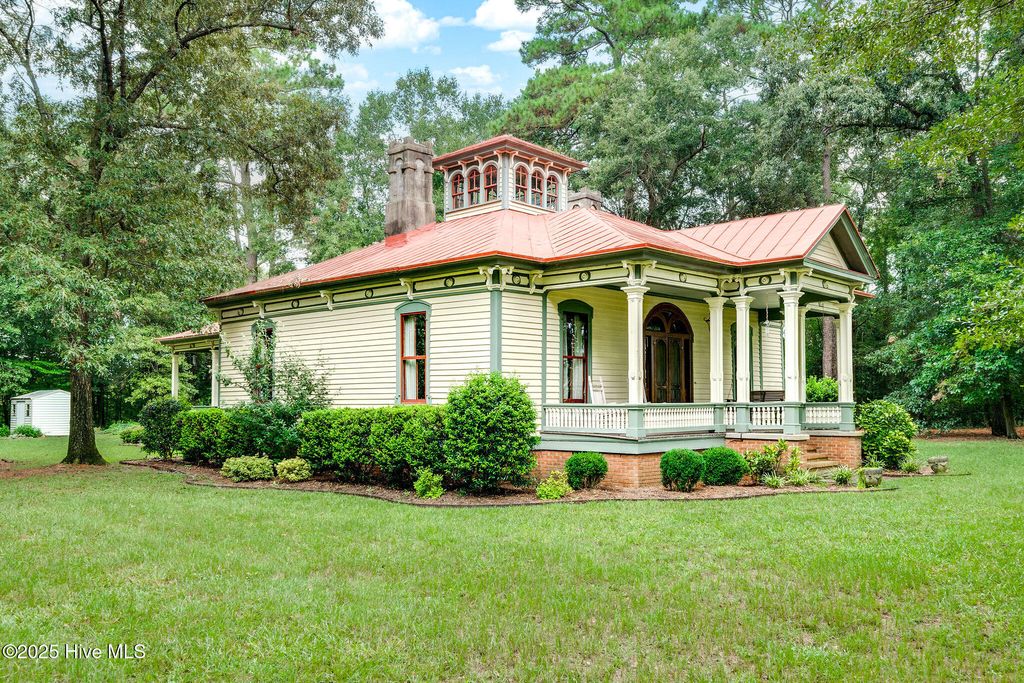 Photo of 393 Moltonville Road, Clinton, NC 28328 (MLS # 100525413)