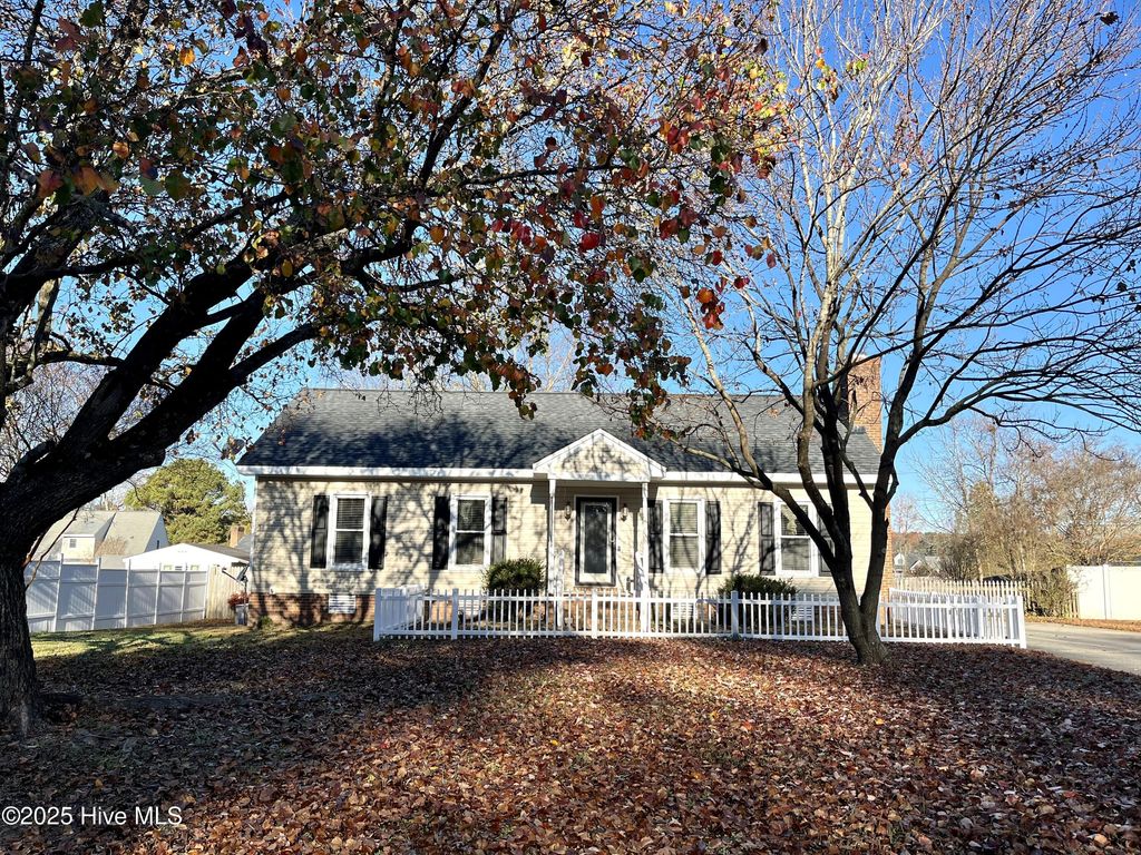 Photo of 3003 Kings Mill Walk N, Wilson, NC 27896 (MLS # 100542772)