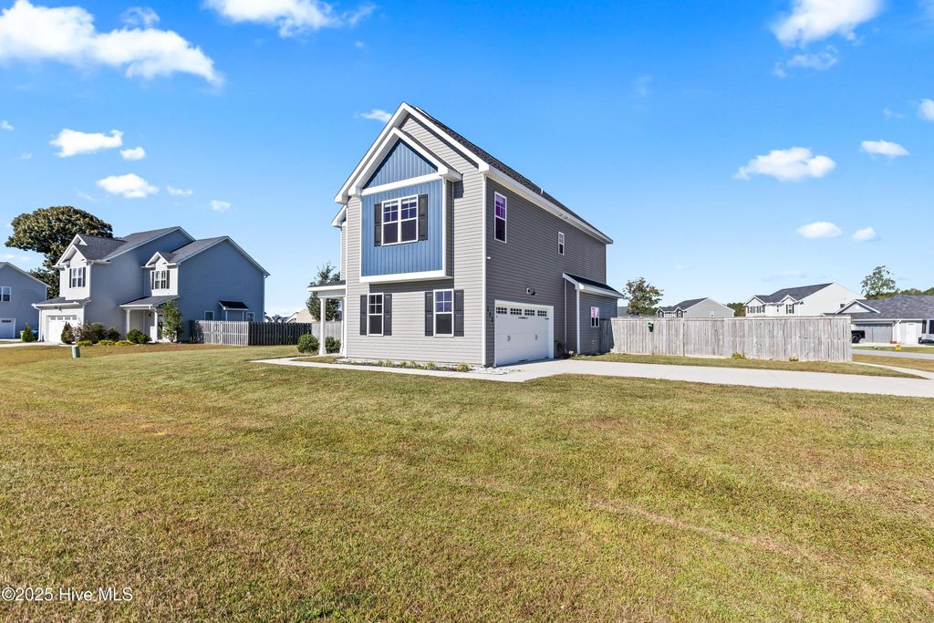 Photo of 113 Longhorn Road, Jacksonville, NC 28546 (MLS # 100537598)