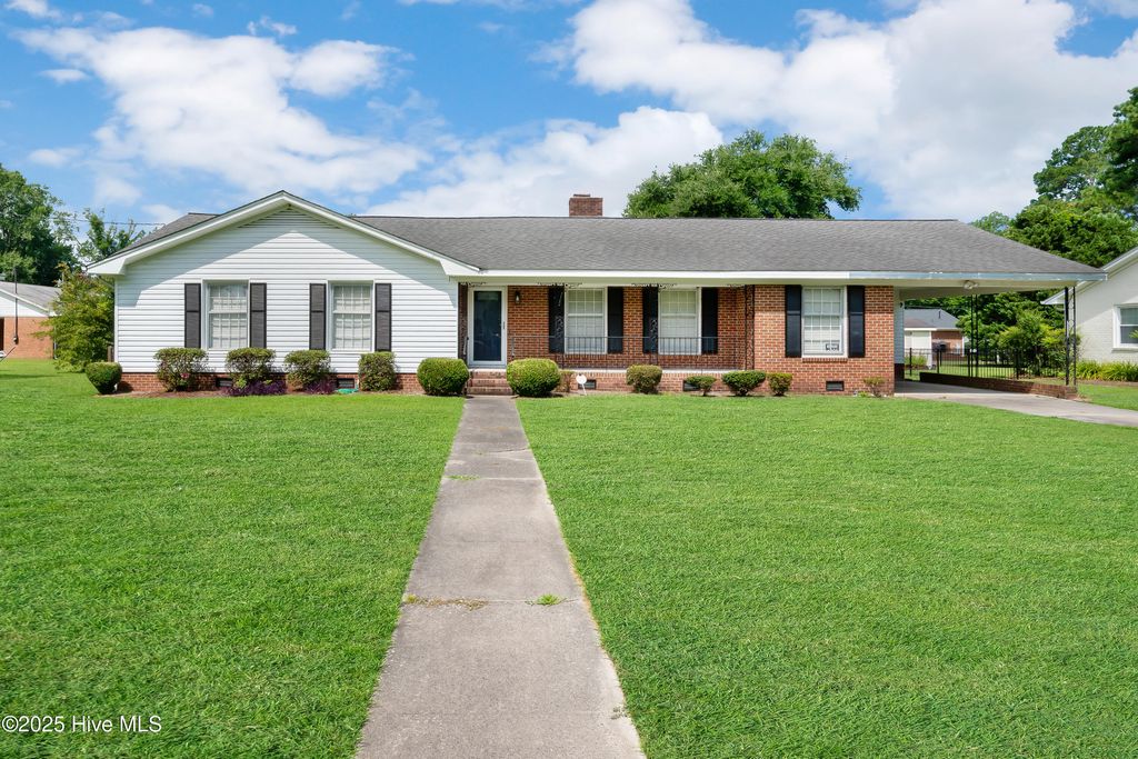 Photo of 3002 S Elm Street, Greenville, NC 27858 (MLS # 100512093)