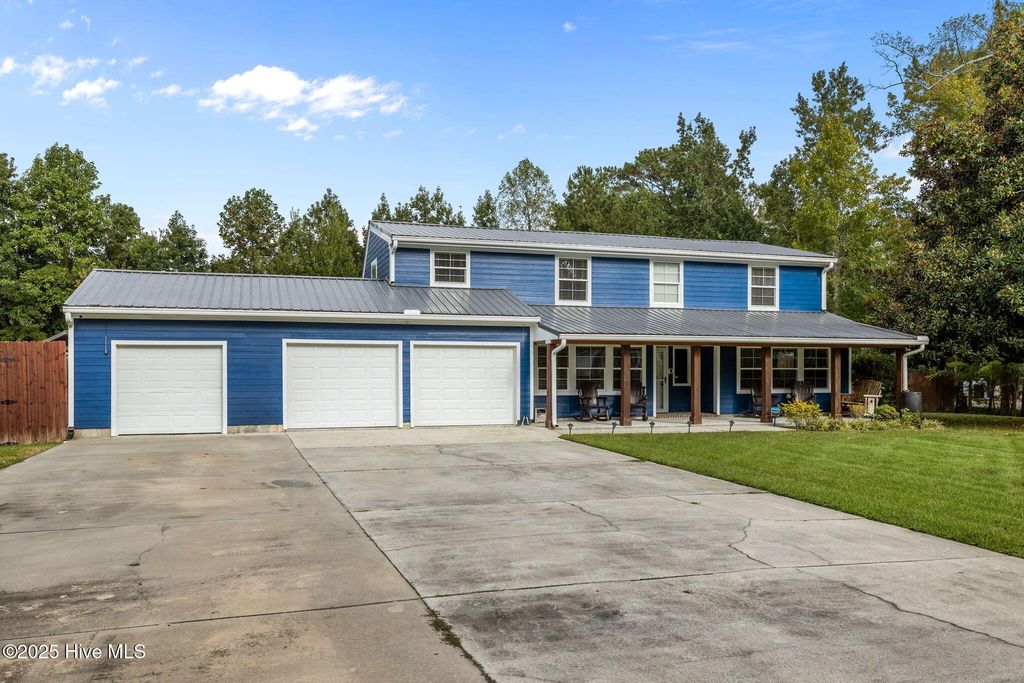 Photo of 218 Old Ironsides Road, Newport, NC 28570 (MLS # 100532844)